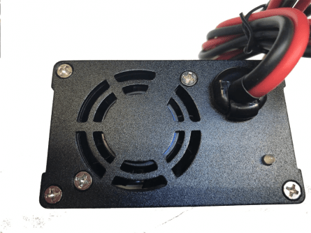 Kåsa laddare li-ion 8amp 11,1/12,6V till batteriet för (E30/E60 lampan)