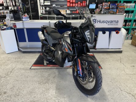 KTM 890 Adventure